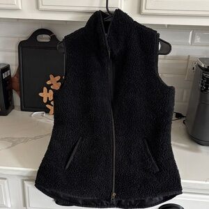 Old Navy Women's Black Fleece Vest